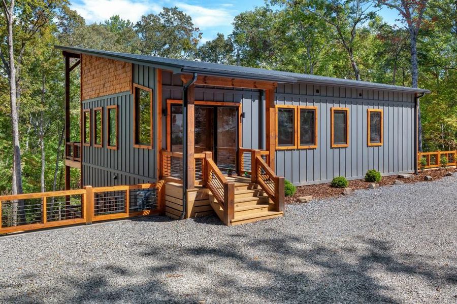 Exterior details and patio area of a home in , Blue Ridge (Image 19).