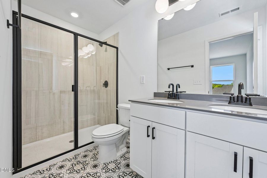 32-web-or-mls-Oakdale Dr-S2204-032 32-web-or-mls-Oakdale Dr-S2204-032