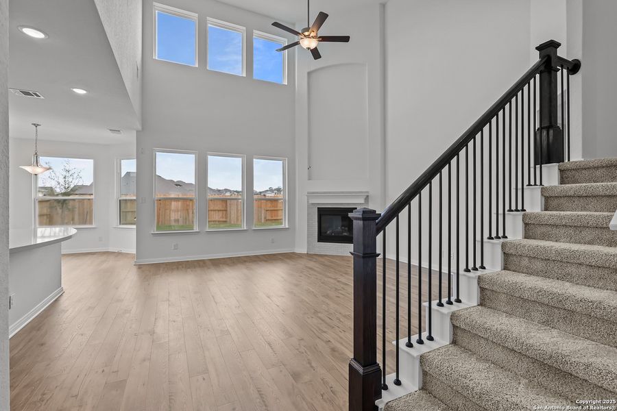 Spacious, unfurnished interior of a new home in Homestead 75', Schertz (Image 35).