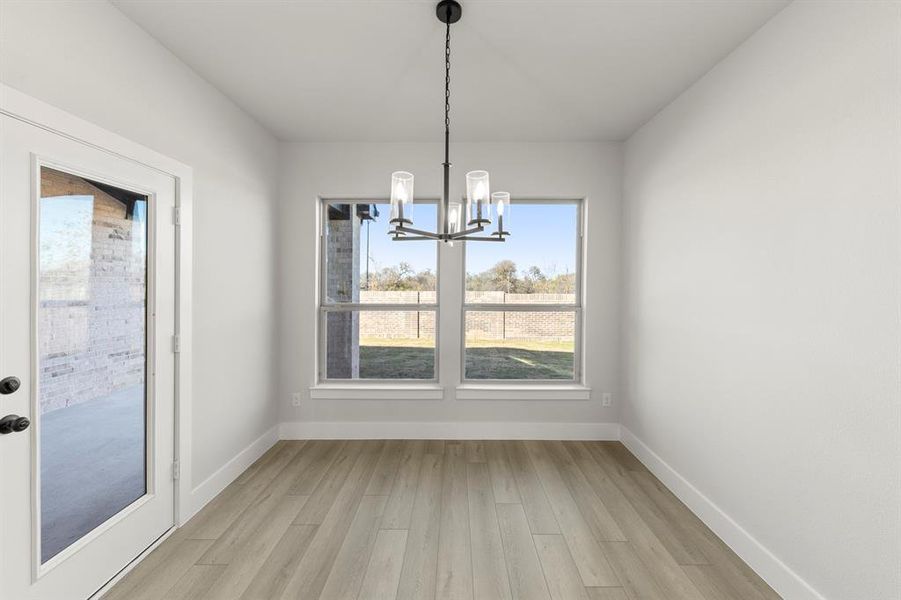 14. 2040 Valencia - Nook