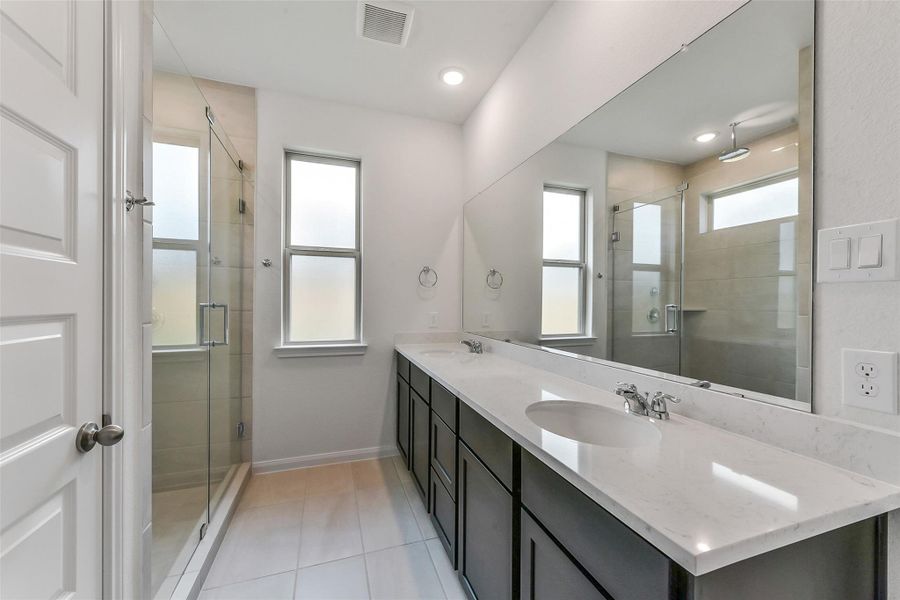 Furnished interior view inside a new home in , Houston (Image 16).