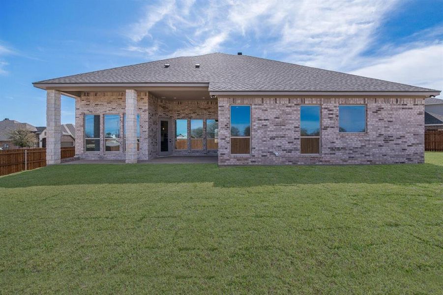 Exterior details and patio area of a home in , Waco (Image 3).