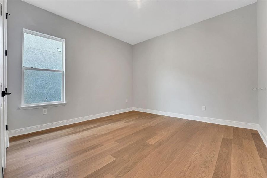 Spacious, unfurnished interior of a new home in Palms at Windermere, Windermere (Image 39).