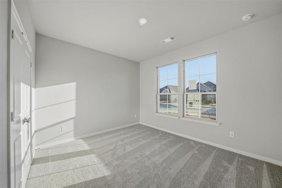 Spacious, unfurnished interior of a new home in Morningstar, Aledo (Image 16).
