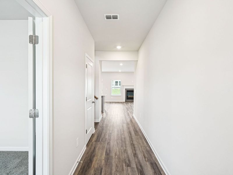 Spacious, unfurnished interior of a new home in Creekside at Oxford Park, Fairburn (Image 10).