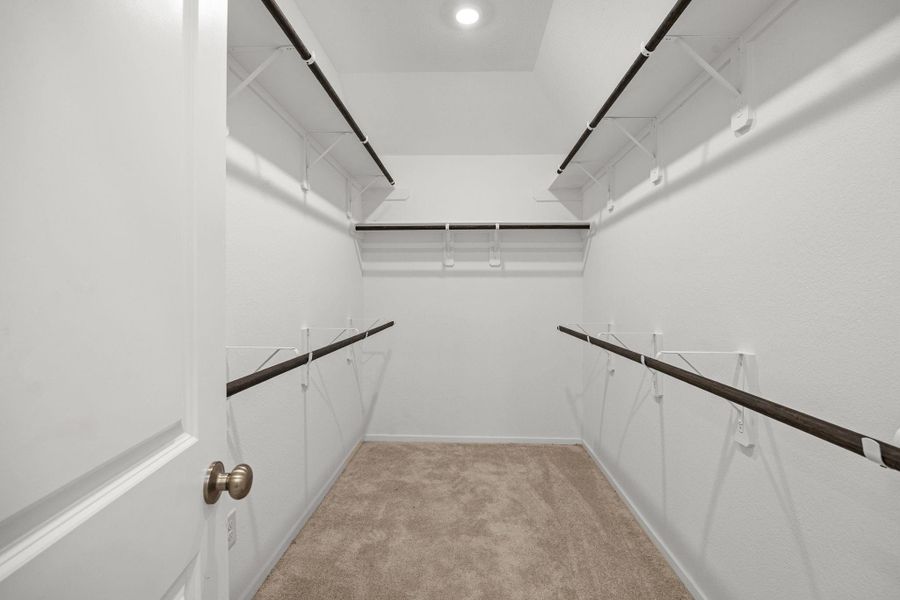 Spacious, unfurnished interior of a new home in Sunterra, Katy (Image 21). Spacious, unfurnished interior of a new home in Sunterra, Katy (Image 21).