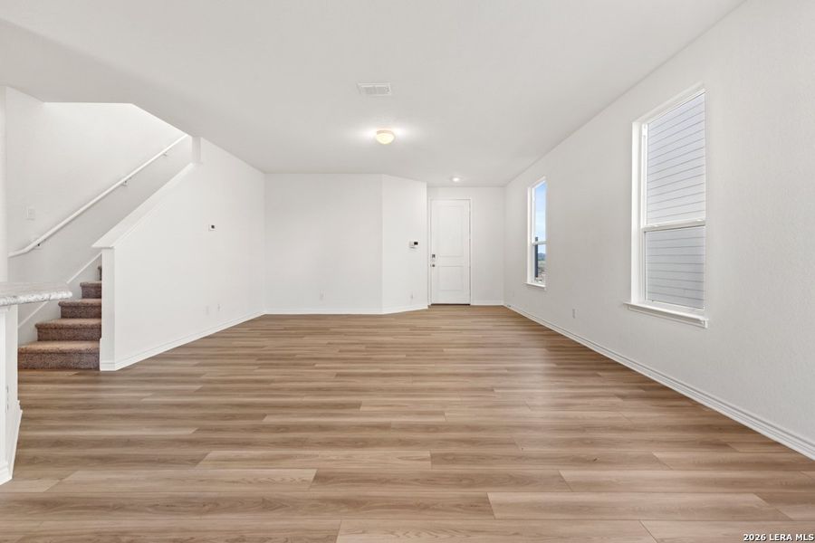 Spacious, unfurnished interior of a new home in The Granary - Heritage Collection, San Antonio (Image 21).