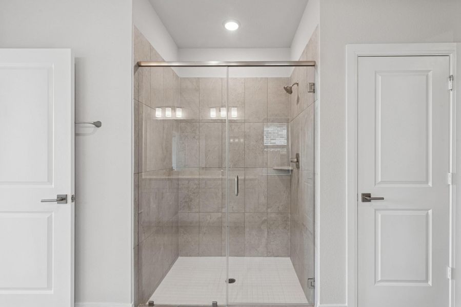 Furnished interior view inside a new home in Beacon Point at Lago Mar 50’ Homesites, Texas City (Image 9).