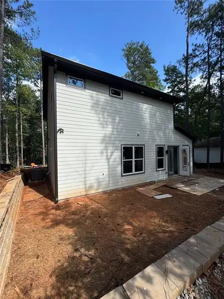 Exterior details and patio area of a home in , Villa Rica (Image 3).