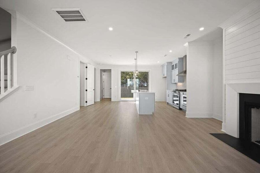 Spacious, unfurnished interior of a new home in , Johns Island (Image 14).