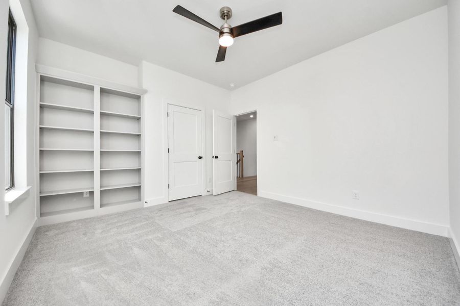 Spacious, unfurnished interior of a new home in Caywood Place, Houston (Image 33).