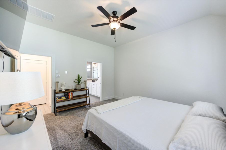 Furnished interior view inside a new home in Harper’s Preserve, Conroe (Image 15).