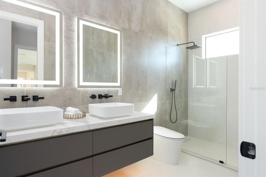 Furnished interior view inside a new home in , Sarasota (Image 9).