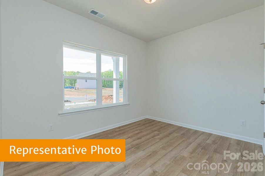 Spacious, unfurnished interior of a new home in Winecoff, Salisbury (Image 6).