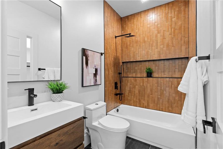 Furnished interior view inside a new home in , Atlanta (Image 65). Furnished interior view inside a new home in , Atlanta (Image 65).