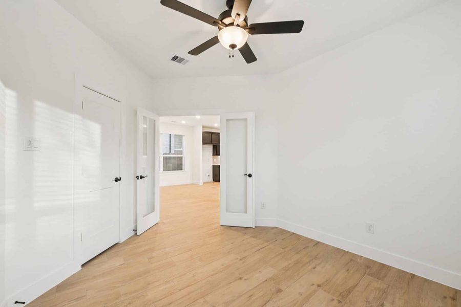 Spacious, unfurnished interior of a new home in The Woodlands Hills, Willis (Image 34).