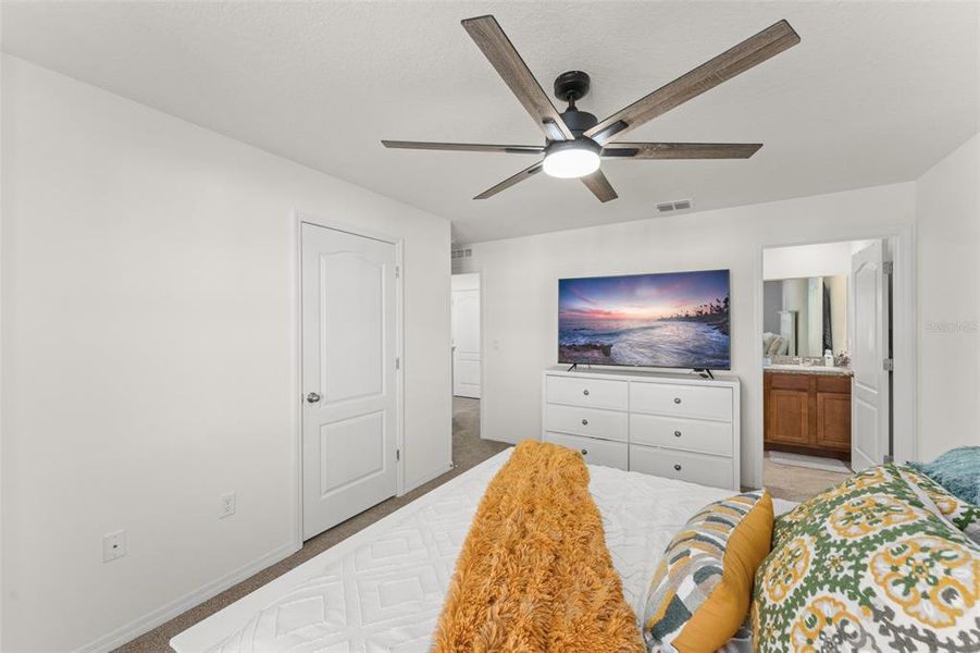 Furnished interior view inside a new home in , St. Cloud (Image 17).