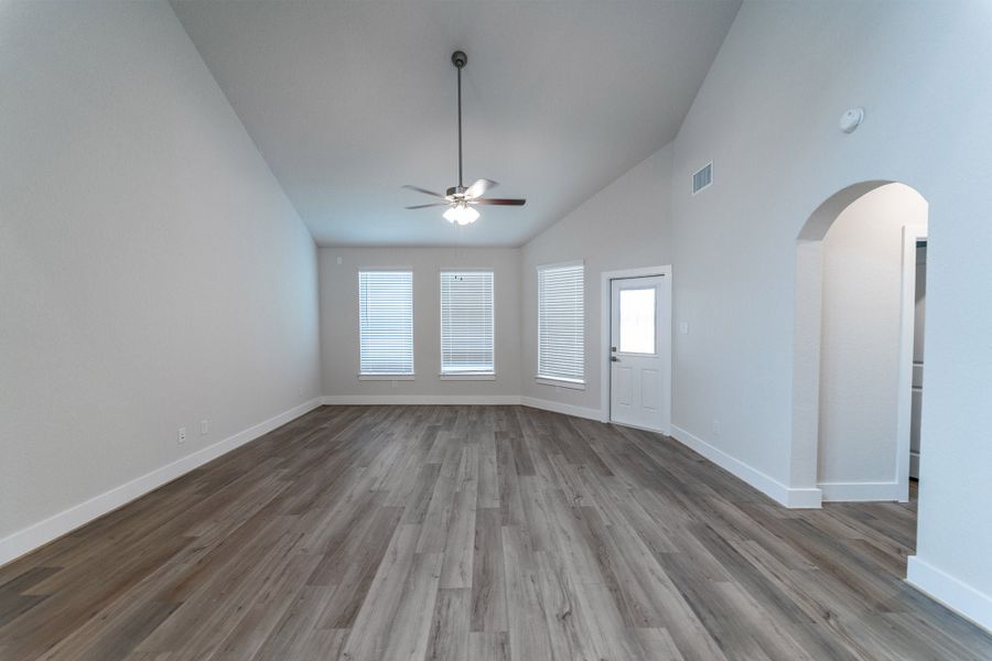 Spacious, unfurnished interior of a new home in The Woodlands at Medina Hills, Mico (Image 10).