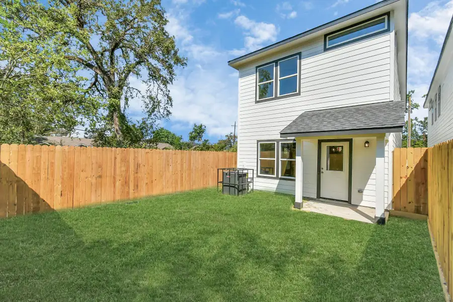 Exterior details and patio area of a home in , Houston (Image 3).