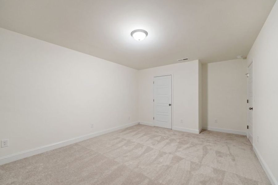 Spacious, unfurnished interior of a new home in Miller's Reserve, Greensboro (Image 33). Spacious, unfurnished interior of a new home in Miller's Reserve, Greensboro (Image 33).