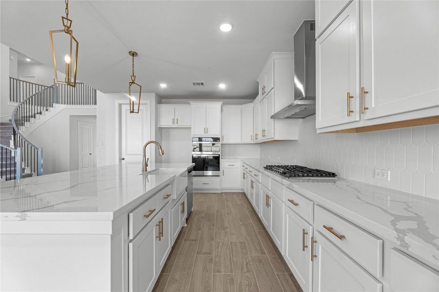 Representative image. Features, specifications, selections and colors may vary.