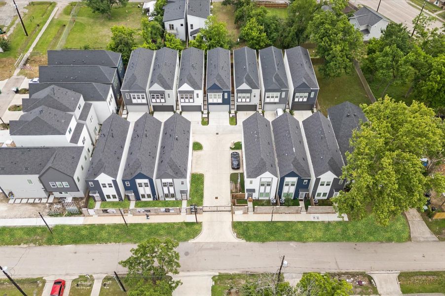 Image 40 of a home in .