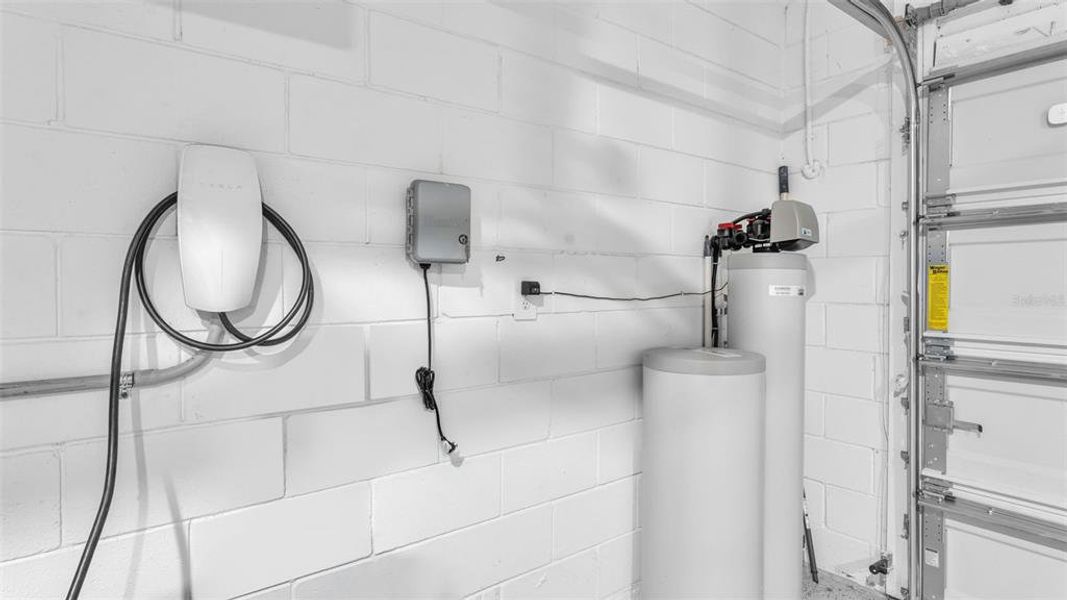 Close-up of interior finishes inside a home in , Winter Haven (Image 21).