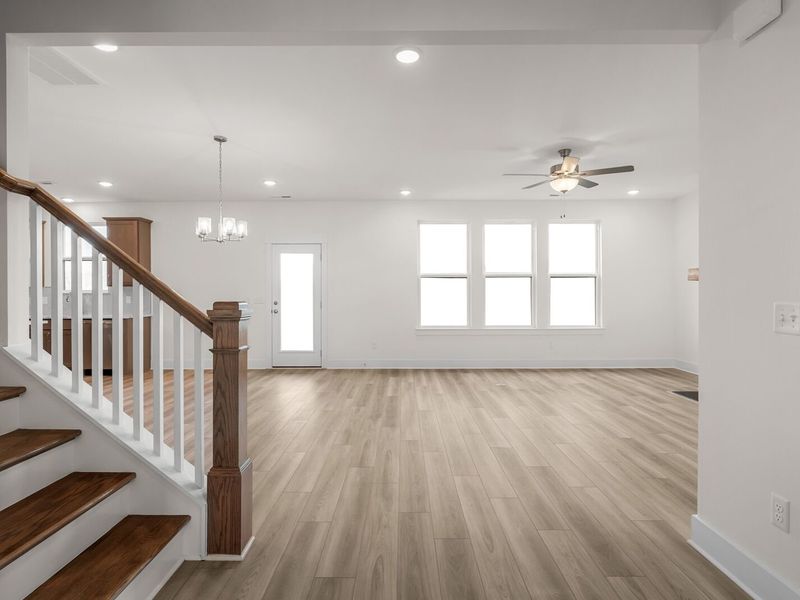 Spacious, unfurnished interior of a new home in Benders Cove, Mount Juliet (Image 24).