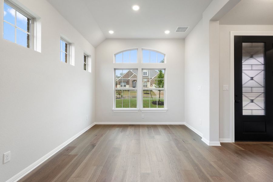 Representative unfurnished interior of a home built from the Palmer by Ashton Woods in The Estates at La Cima, San Marcos (Image 38).