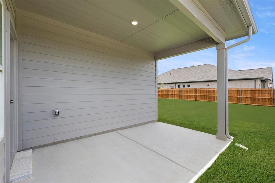 24. 9713 McClane - Patio