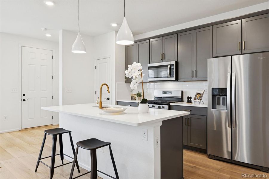 Main Level: Kitchen Main Level: Kitchen