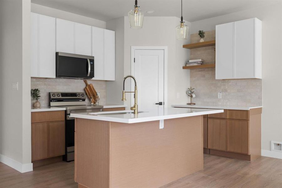 Furnished interior view inside a new home in , Fort Worth (Image 10).