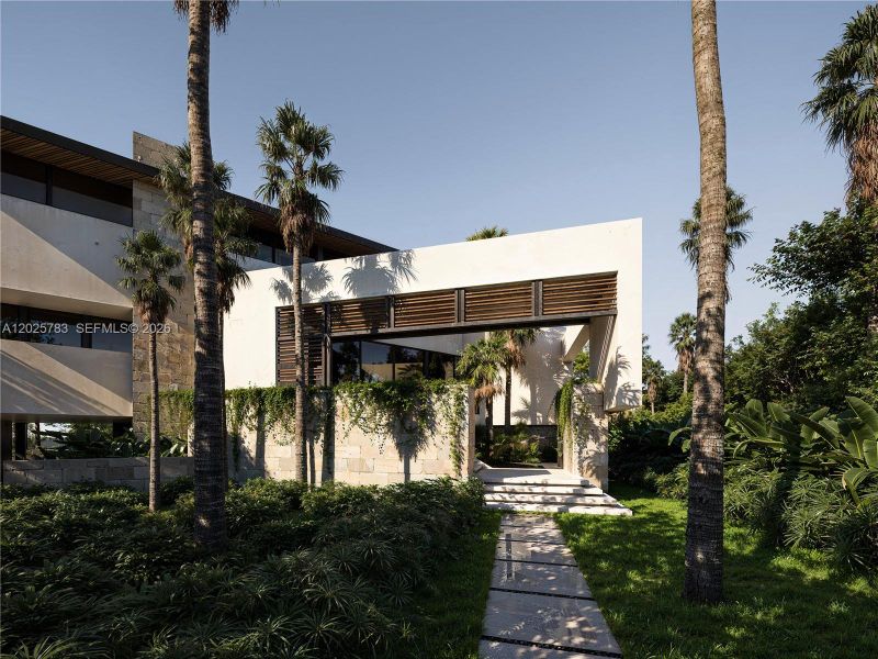 Image 4 of a home in .