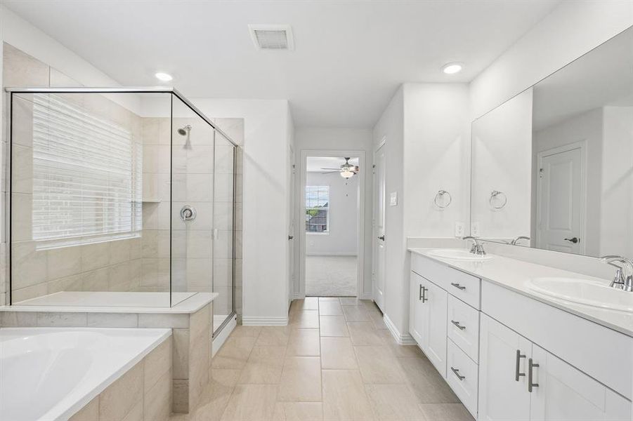 Furnished interior view inside a new home in Oak Ridge Park, Corinth (Image 10).