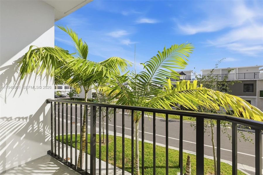 Exterior details and patio area of a home in , Homestead (Image 24).