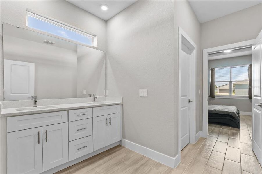 Furnished interior view inside a new home in , Kissimmee (Image 11).