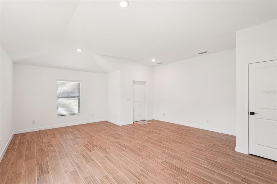 Spacious, unfurnished interior of a new home in Port Charlotte, North Port (Image 19). Spacious, unfurnished interior of a new home in Port Charlotte, North Port (Image 19).