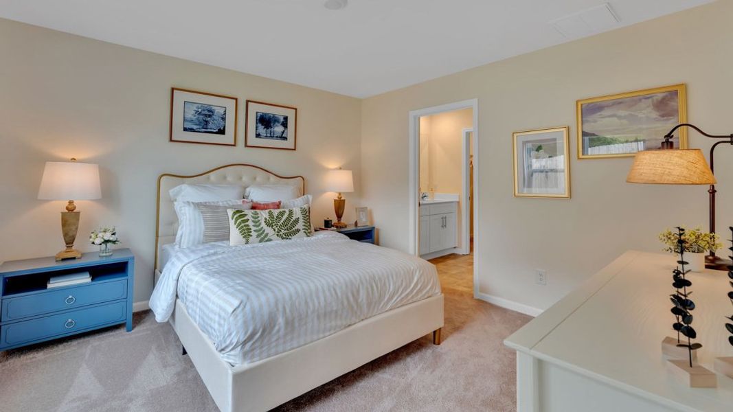 Furnished interior view inside a new home in Oak Hill, Vonore (Image 14).