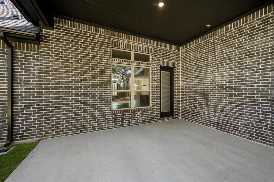 3012 Valley View- Back-3