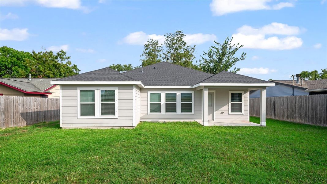 Exterior details and patio area of a home in , Texas City (Image 4). Exterior details and patio area of a home in , Texas City (Image 4).