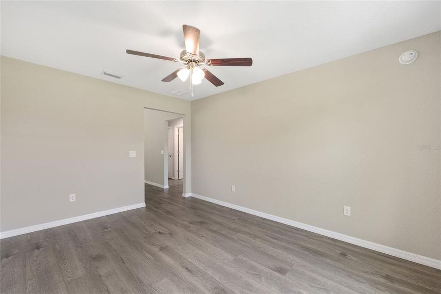 Spacious, unfurnished interior of a new home in , Dunnellon (Image 31). Spacious, unfurnished interior of a new home in , Dunnellon (Image 31).