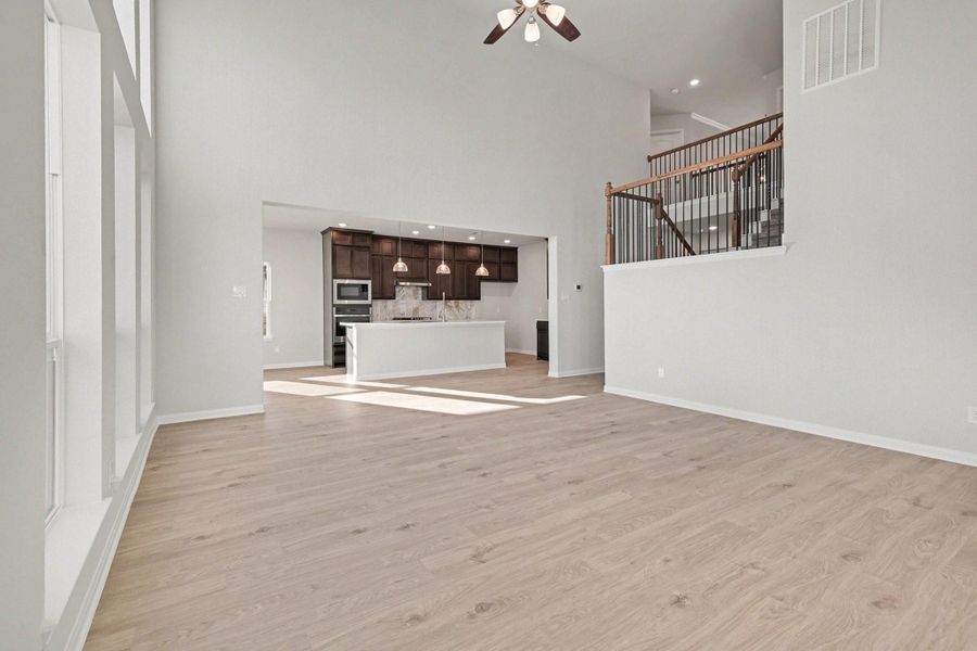 Spacious, unfurnished interior of a new home in Rose Hill Estates, Willis (Image 17).