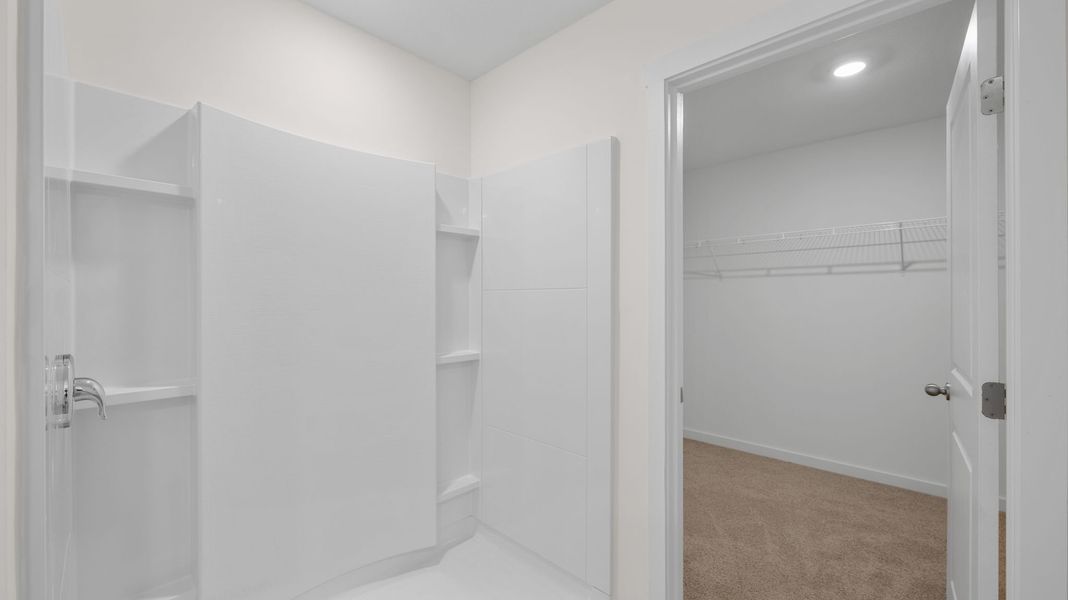 Representative unfurnished interior of a home built from the Hanover by D.R. Horton in Bayview at Harbor Crest, Ooltewah (Image 23).