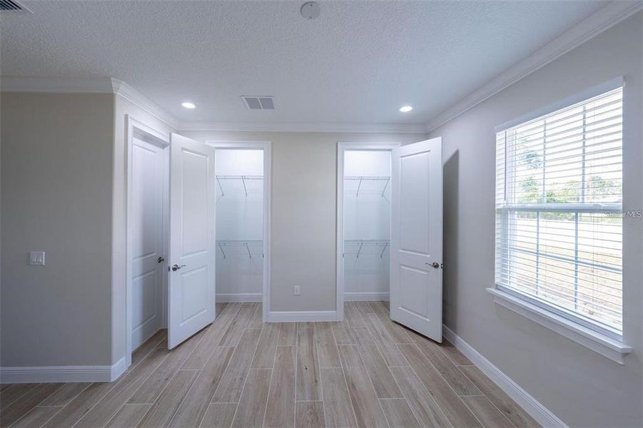 Spacious, unfurnished interior of a new home in , Summerfield (Image 24).