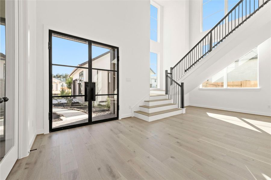 Representative image. Features, specifications, selections and colors may vary. Representative image. Features, specifications, selections and colors may vary.