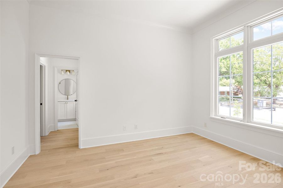 Spacious, unfurnished interior of a new home in , Charlotte (Image 28).