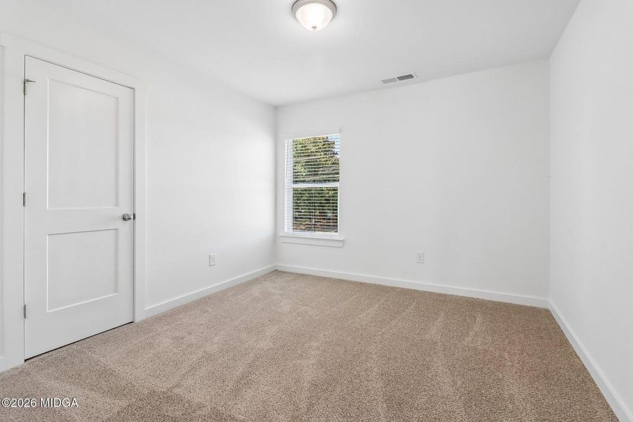 Spacious, unfurnished interior of a new home in Robins Estates, Warner Robins (Image 23).
