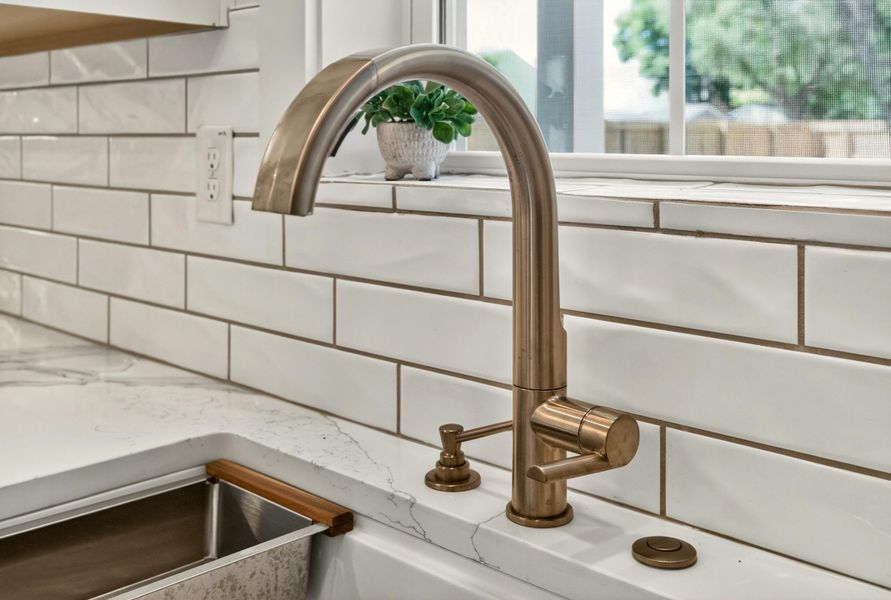 Close-up of interior finishes inside a home in , North Charleston (Image 19).