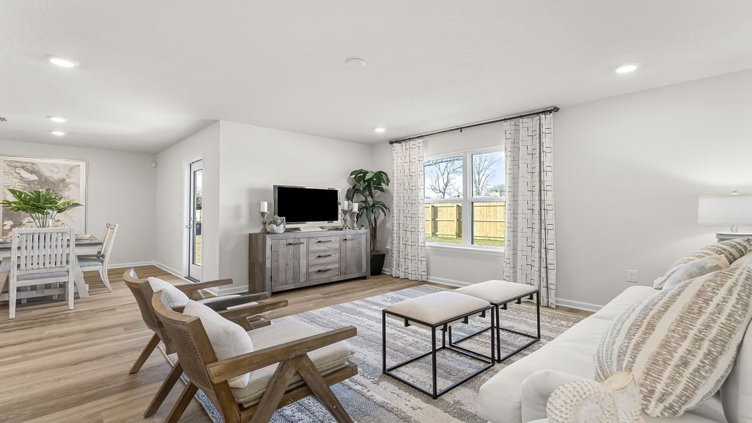 Furnished interior view inside a new home in Park Place, Panama City (Image 17).