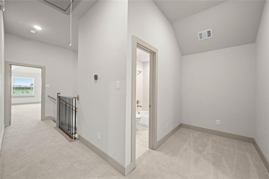 Spacious, unfurnished interior of a new home in , Farmers Branch (Image 30).